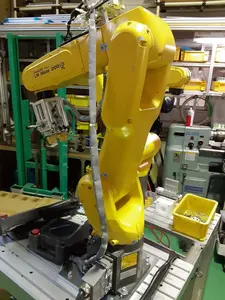 FANUC 多関節ミニロボット