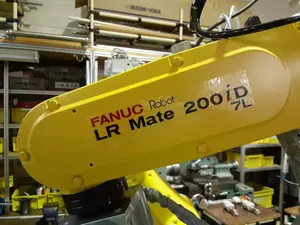 FANUC 多関節ミニロボット