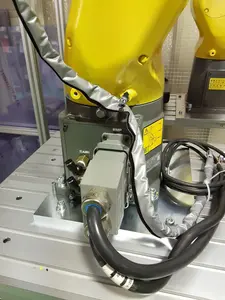 FANUC 多関節ミニロボット