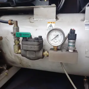 ブースターコンプレッサー（レーザー加工機用窒素ブースター）