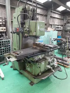 ベッド型汎用フライス盤