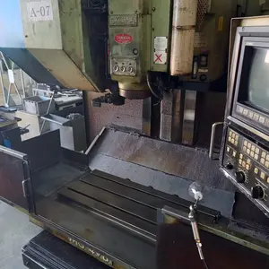 立型マシニングセンター