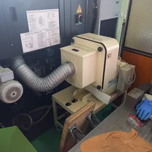  5軸制御立形マシニングセンター