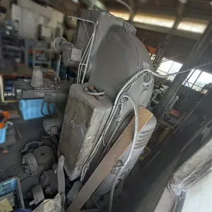 HITACHI　ひざ型フライス盤