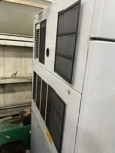 スクリューコンプレッサー
