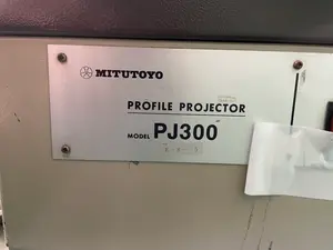 万能投影機
