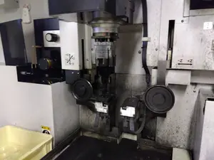 MAKINO ワイヤー放電加工機