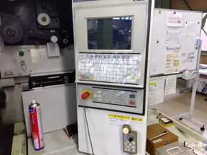 MAKINO ワイヤー放電加工機