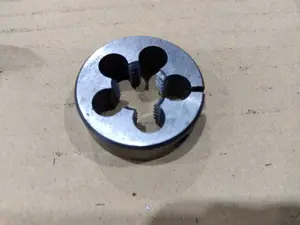 SKS材 丸ダイス　38径　M16×2.0