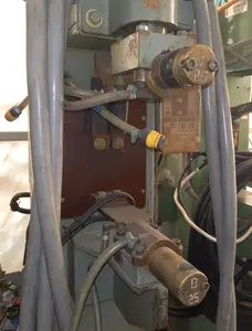 定置式スポット溶接機