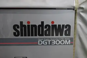 防音型エンジン発電機兼用TIG溶接機 