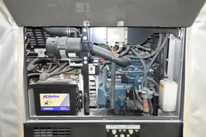 防音型エンジン発電機兼用TIG溶接機 