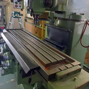 ラム型立フライス