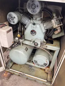 7.5kwコンプレッサー　パッケージベビコン