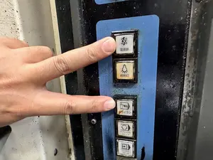 MAKINO　立型マシニングセンター（要修理）