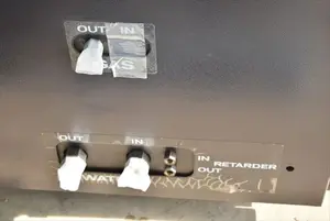 レーザー発振器