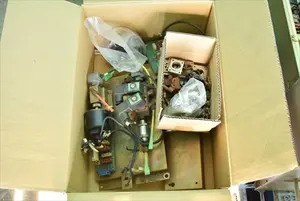 レーザー発振器