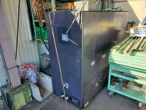 レーザー発振器