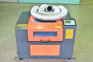 レーザー加工機