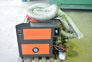 レーザー加工機
