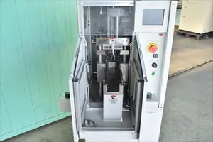 射出成形機