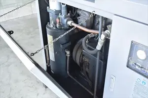 スクリューコンプレッサー
