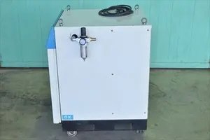 コンプレッサー