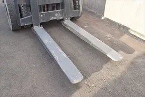 フォークリフト
