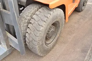フォークリフト