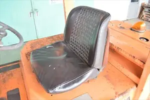 フォークリフト