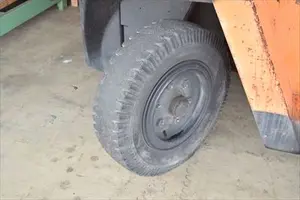 フォークリフト