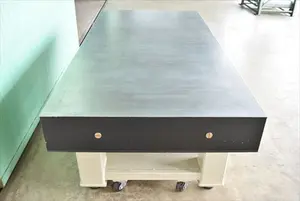 防振台