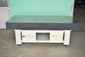 防振台