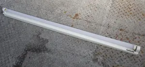 直管形LEDランプ