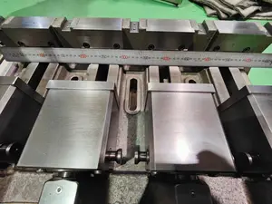 津田駒工業　マルチマシンバイス 