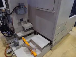 立型マシニングセンター(P008352)