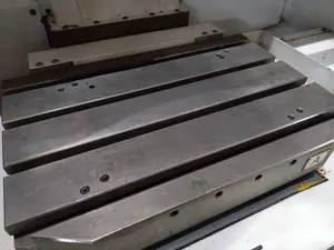 立型マシニングセンター(P008080)