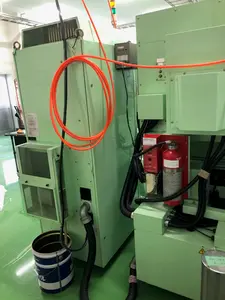 ワイヤーカット放電加工機