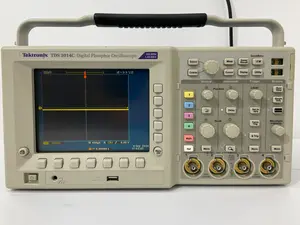 TDS3014C(校正済) デジタルオシロスコープ