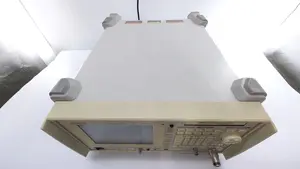 R3273 スペクトラムアナライザ、100 Hz～26.5 GHz