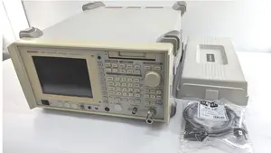 R3273 スペクトラムアナライザ、100 Hz～26.5 GHz