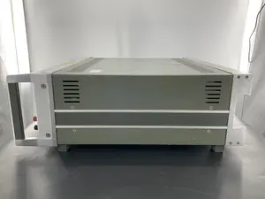 2558-01 AC標準電圧電流発生器
