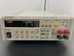 R6144 プログラマブル直流電圧電流発生器