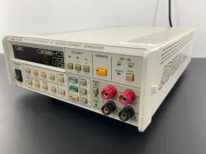 R6144 プログラマブル直流電圧電流発生器