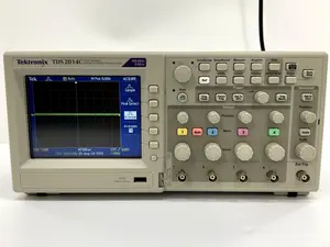 TDS2014C(校正済) デジタル・ストレージ・オシロスコープ