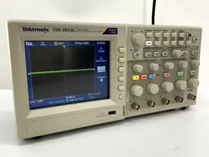 TDS2014C(校正済) デジタル・ストレージ・オシロスコープ