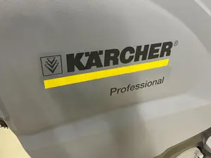 ケルヒャー/KARCHER　自走式床洗浄機（要修理）