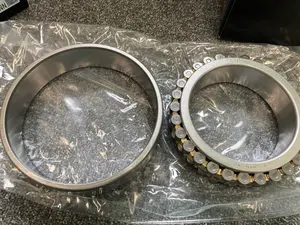 複列円筒コロ軸受け