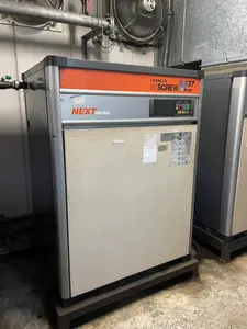 HITACHI コンプレッサー