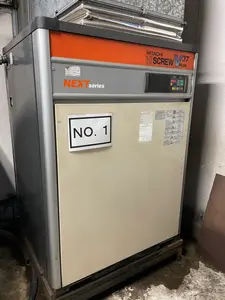 HITACHI コンプレッサー